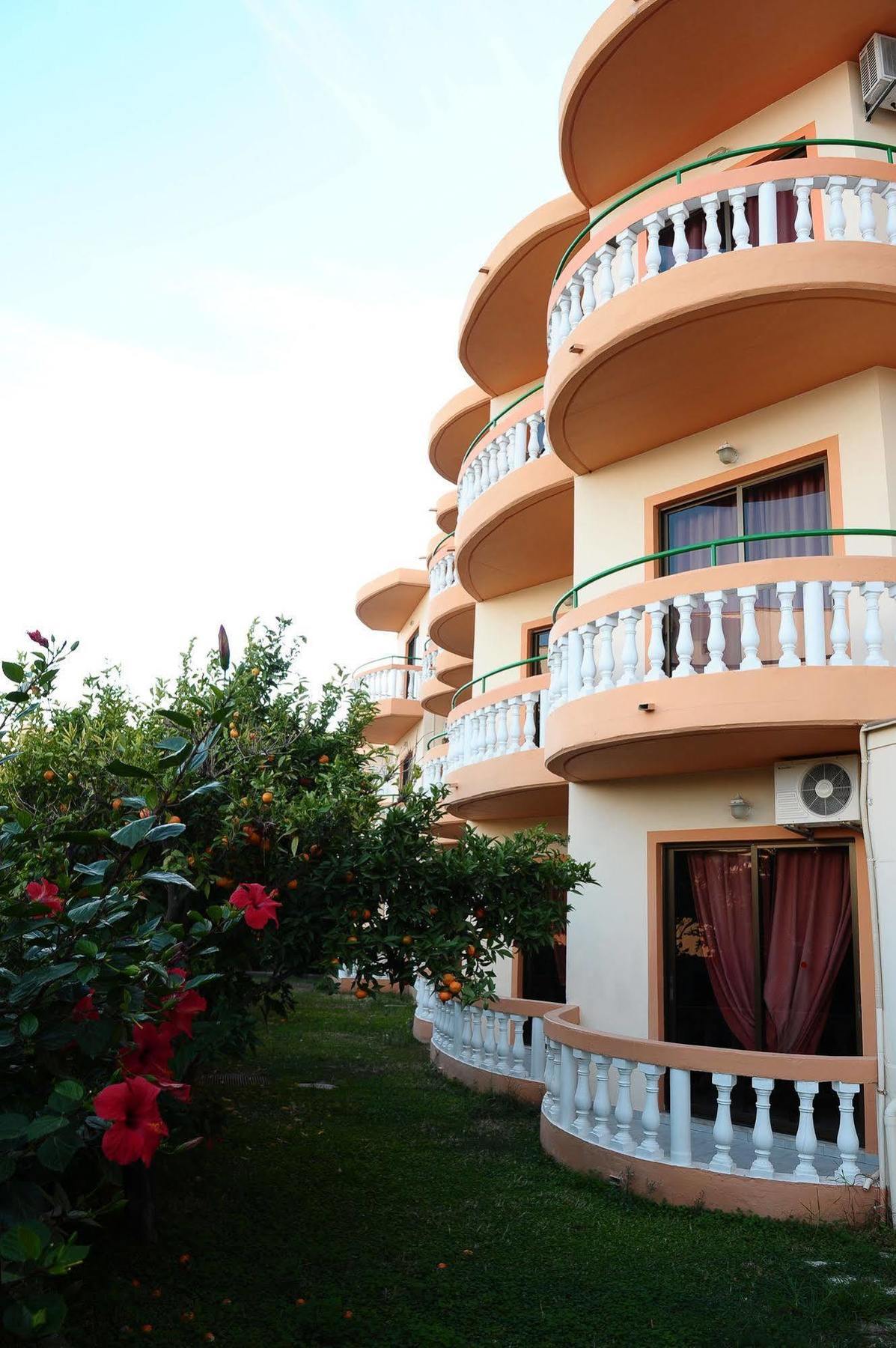 Villa George Фалираки Екстериор снимка