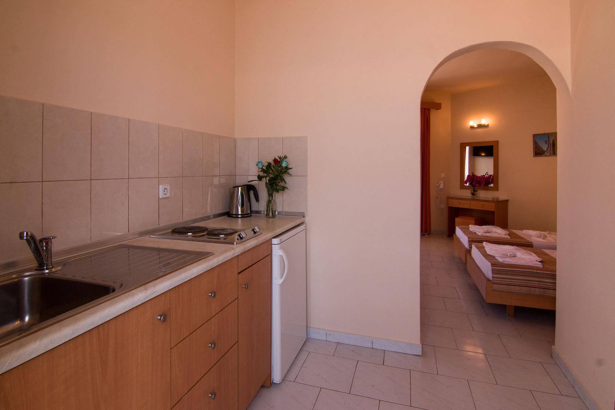 Villa George Фалираки Екстериор снимка